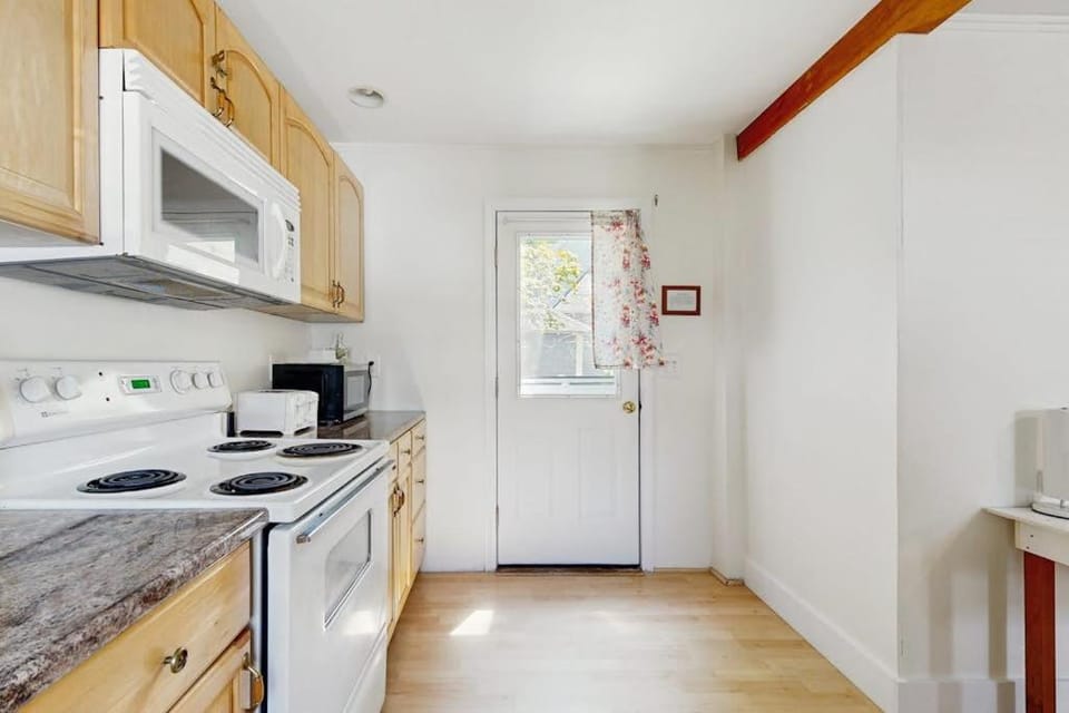 Kitchen or kitchenette, oven, stove, toaster, kitchen