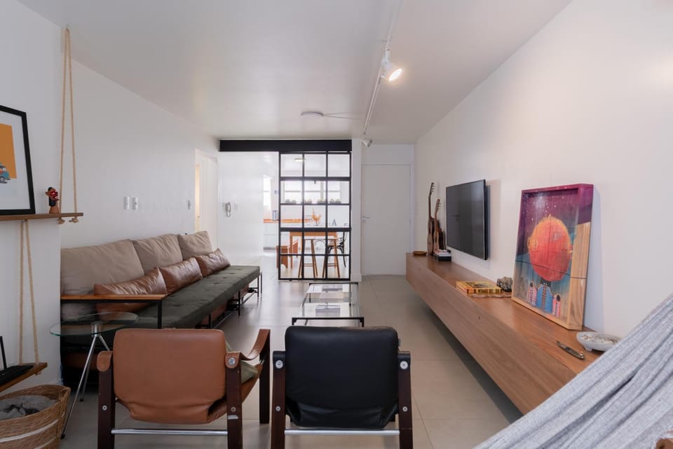 Communal lounge/ TV room, Living room, Seating area