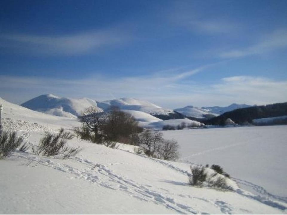 Charmant T2 avec balcon exposé Ouest, parking privé, au Mont-Dore, proche centre et Thermes - FR-1-608-190 Apartment in Auvergne-Rhône-Alpes