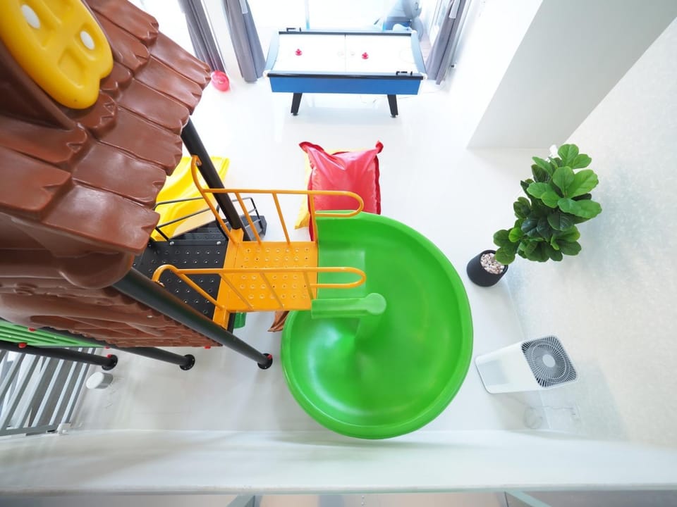 Children play ground, Living room, Kids's club