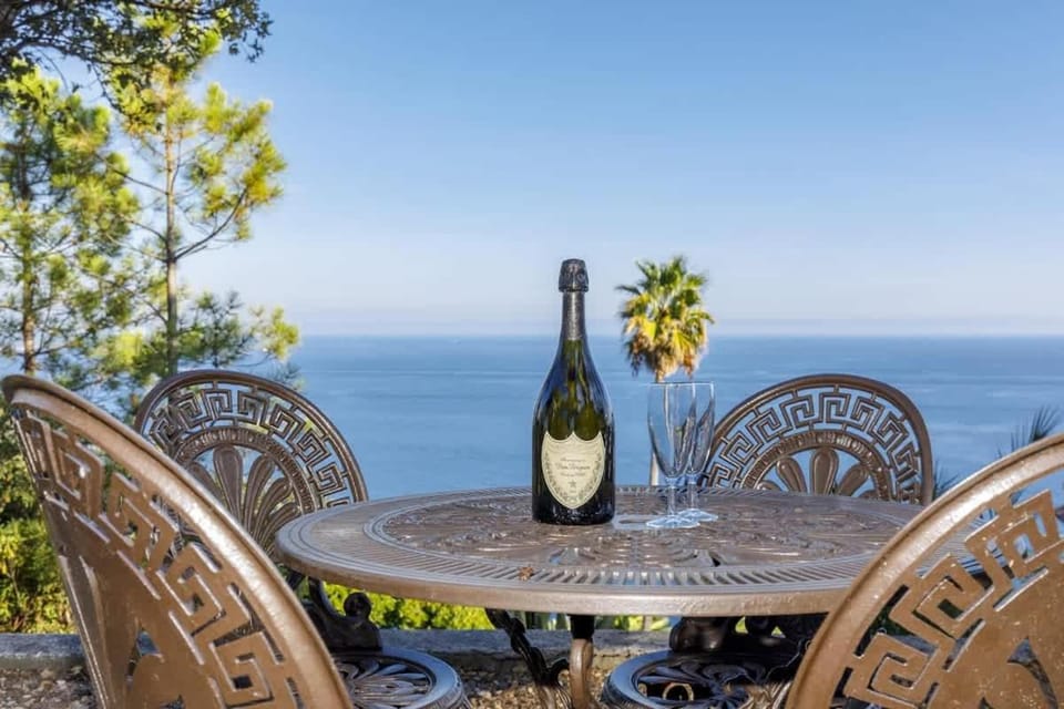 Dining area, Sea view