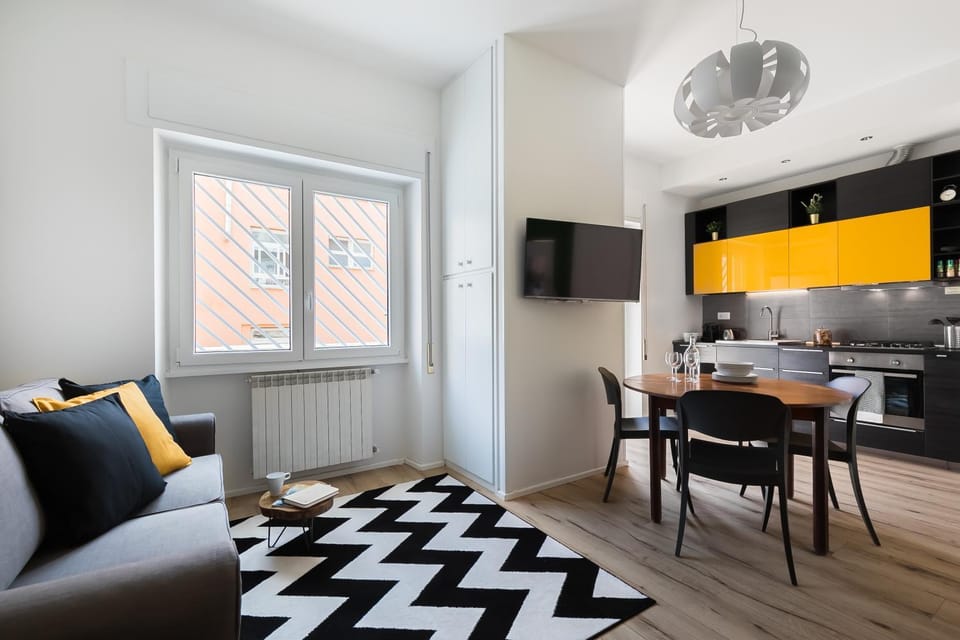 Living room, Seating area, Dining area