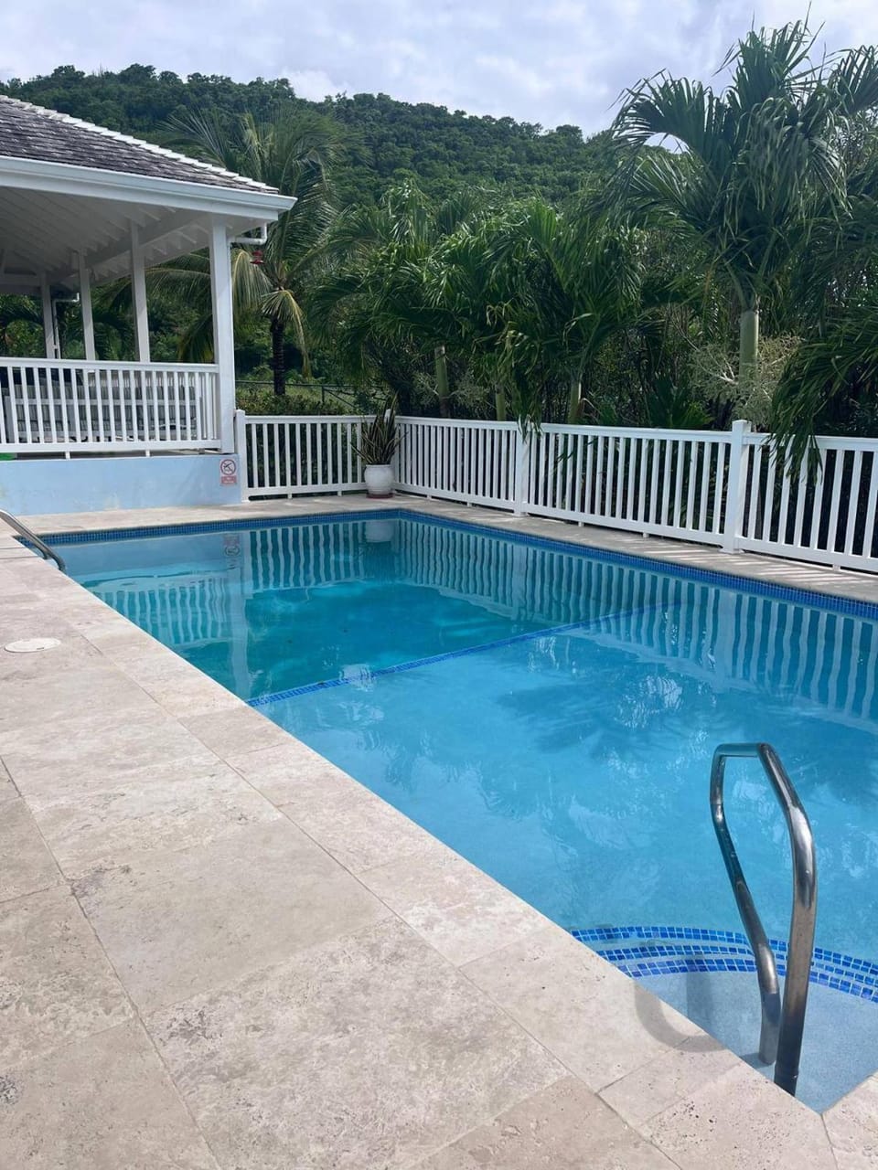 Villa - Sleeps 6 - Pool - Parking - Garden Villa in Saint Mary, Antigua and Barbuda