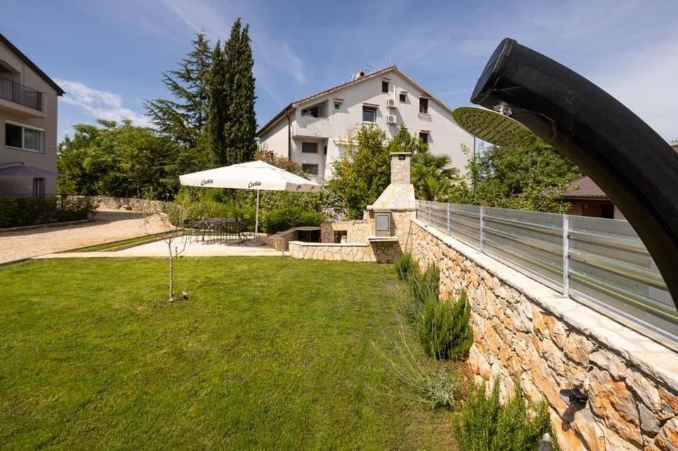 Apartment Rea Apartment in Primorje-Gorski Kotar County