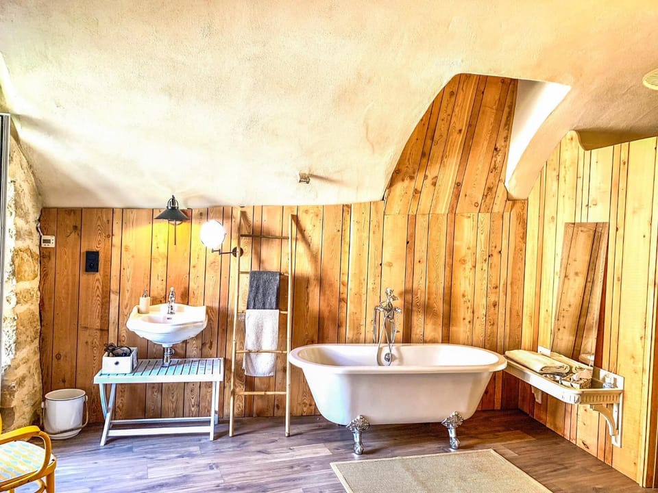 Bathroom, River view, Bath