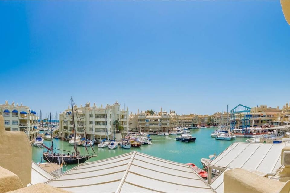 Puerto Marina 2 bedrooms apartment with panoramic sew view Apartment in Benalmadena