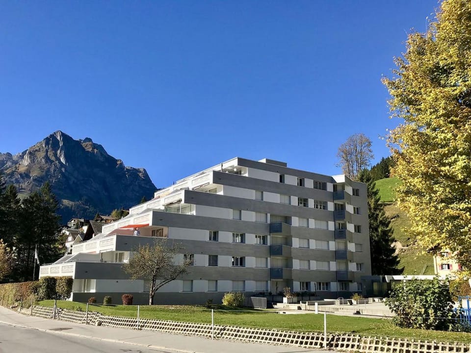 Apartment Sunnmatt West Wohnung 934 Appartement-Fewo 6-Bettwohnung by Interhome Apartment in Canton of Bern (Region)