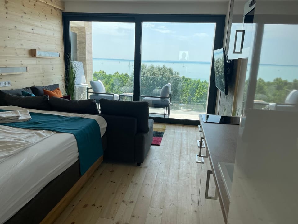 Club Panoráma Prémium Apartment in Hungary