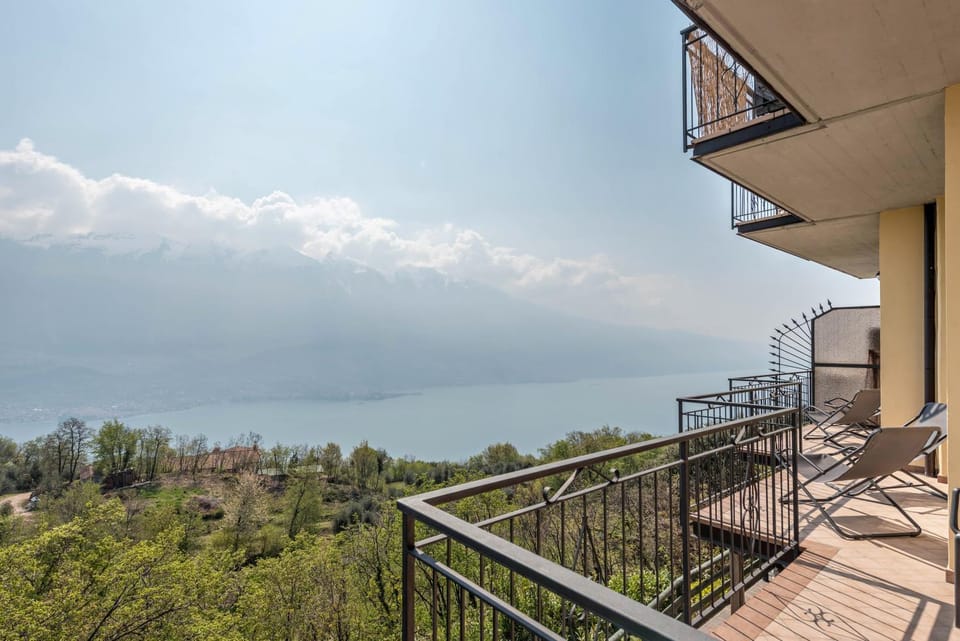 Bel Soggiorno lake view 1 Apartment in Tremosine