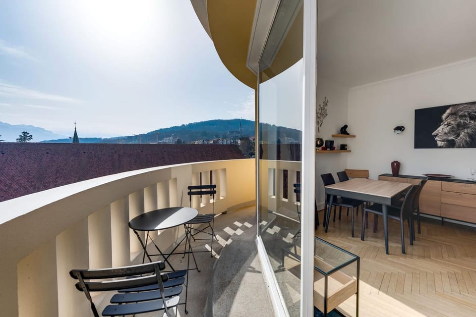 Le Panoramique - 75 sq m apartment with balcony in the heart of Annecy Apartment in Annecy