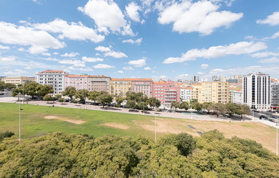 HOUZE City Center spacious 9 rooms flat, best view Apartment in Lisbon