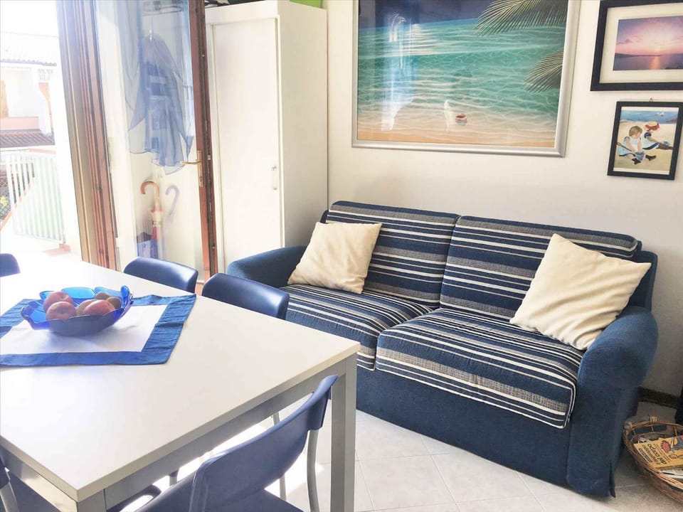 Balcony/Terrace, Living room, Seating area, Dining area