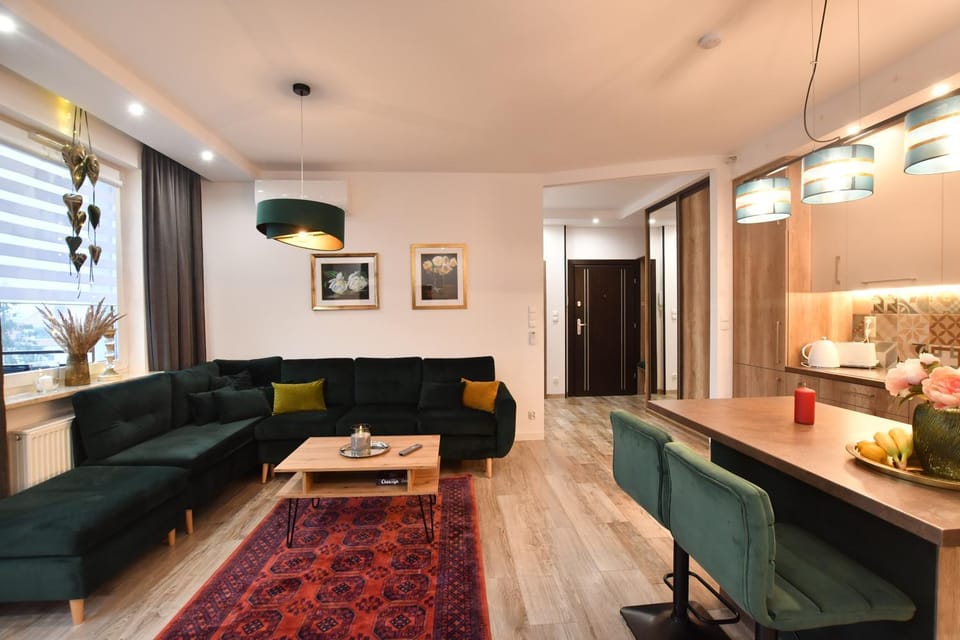 TV and multimedia, Living room, Photo of the whole room, Seating area