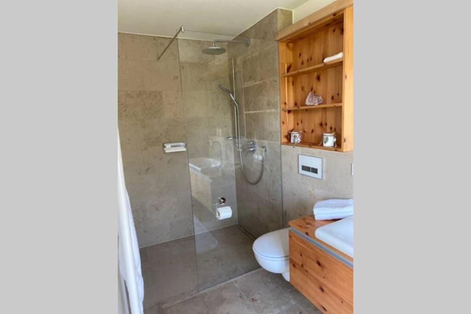 Nachhaltiges Wohnen in Seenähe Apartment in Baden-Württemberg
