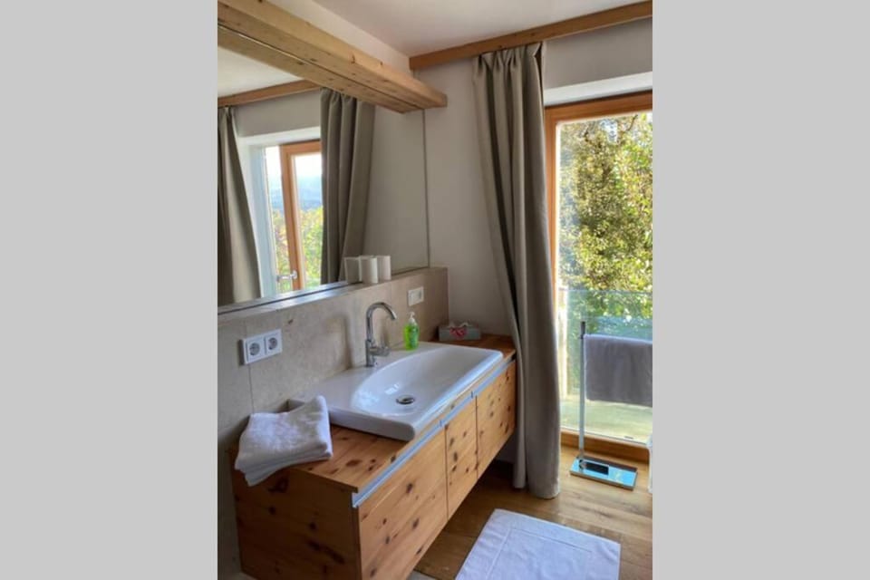 Nachhaltiges Wohnen in Seenähe Apartment in Baden-Württemberg