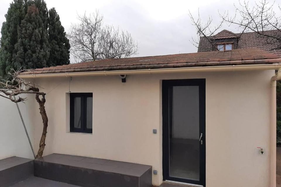 Logement ENTIER, NETFLIX Jacuzzi en option House in Île-de-France