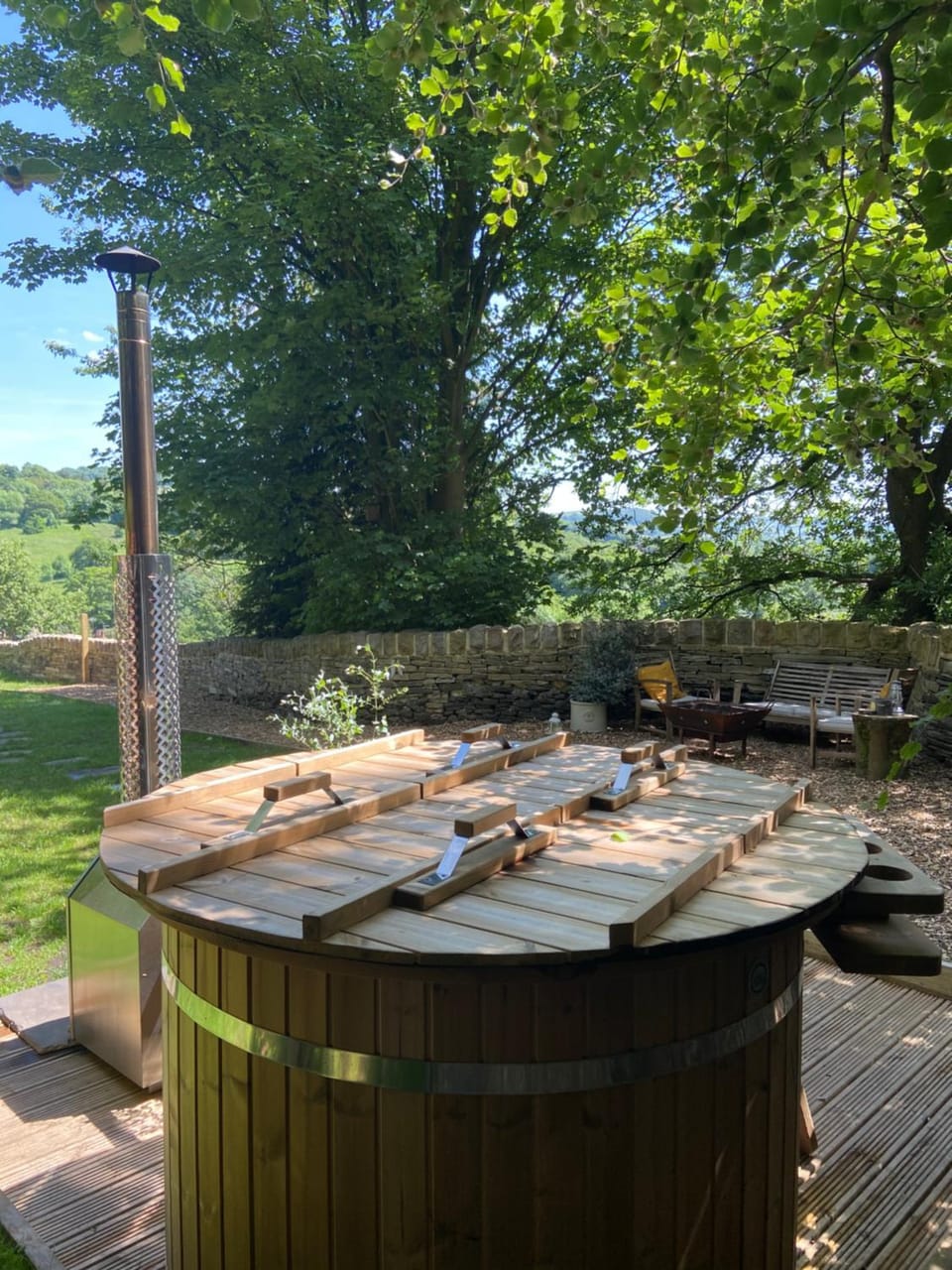 Garden, Hot Tub, Inner courtyard view