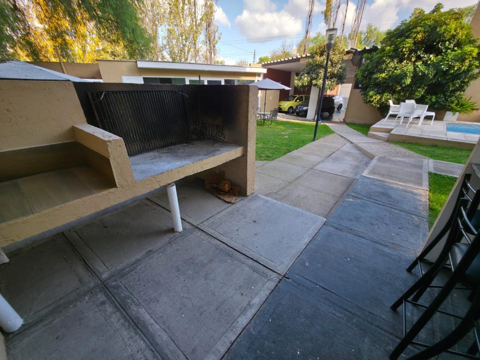 Patio, BBQ facilities