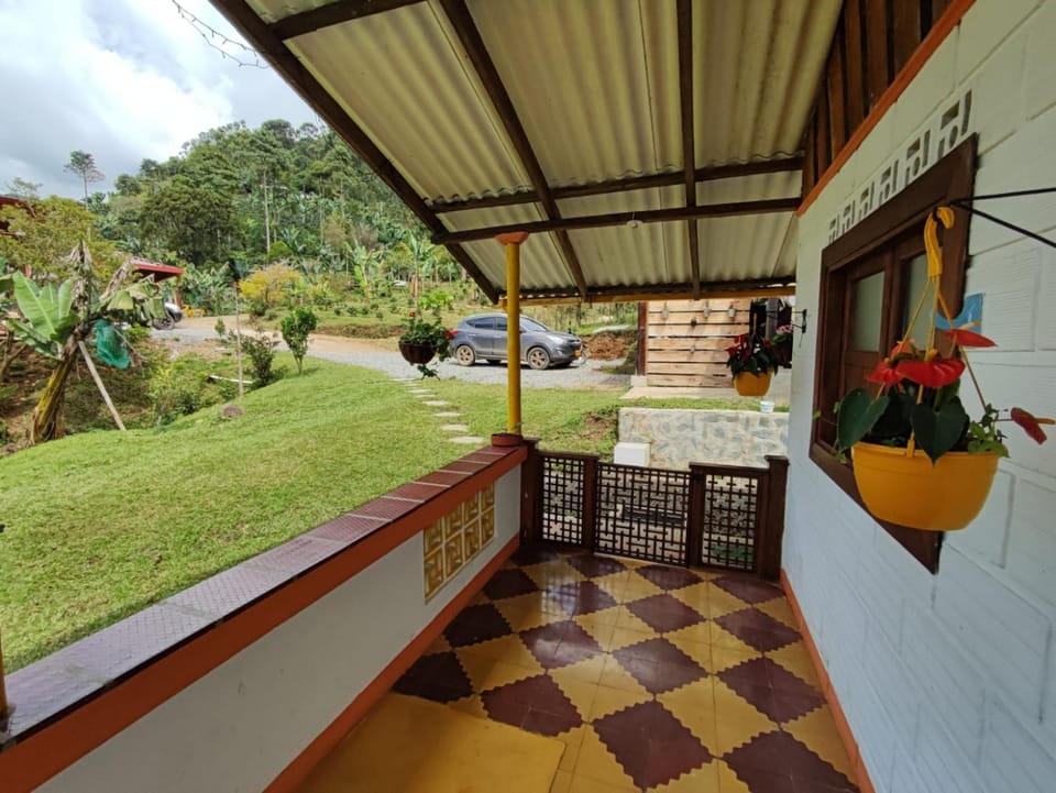Finca La Antigua. finca tradicional Cafetera House in Caldas, Colombia