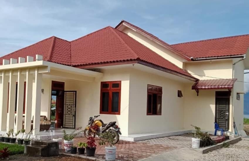 Blesshomestay Samosir House in Indonesia