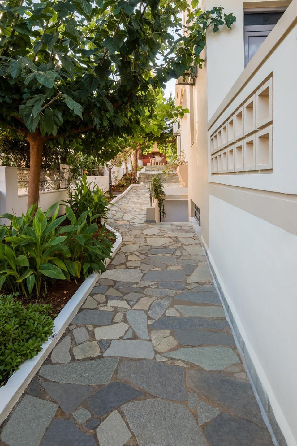 Patio, Facade/entrance