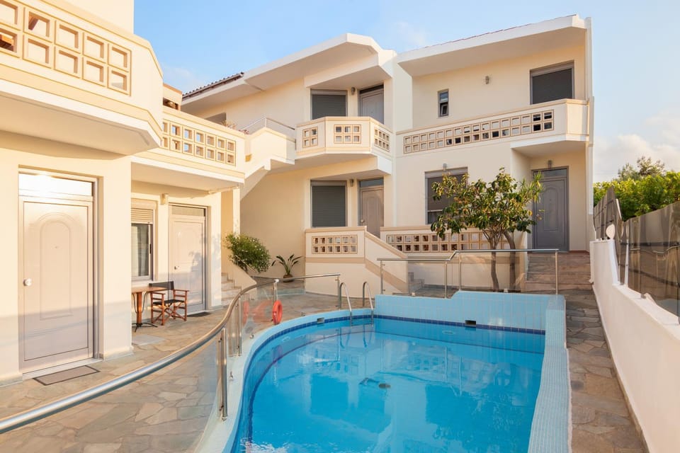 Property building, Swimming pool