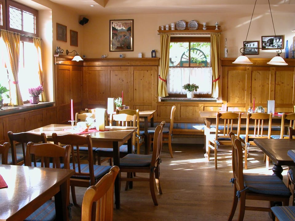 Restaurant/places to eat