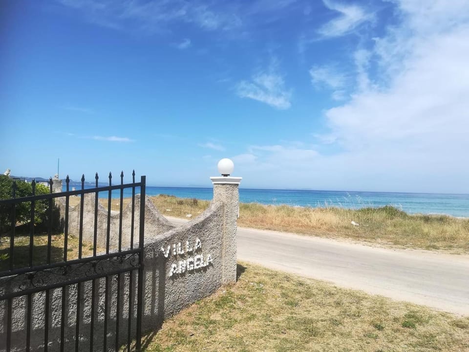 Villa Angela, seafront apartments, Almiros beach Apartment in Corfu, Greece