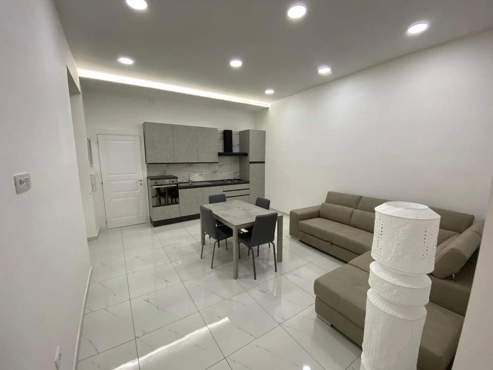 Kitchen or kitchenette, Living room, Dining area, oven, stove