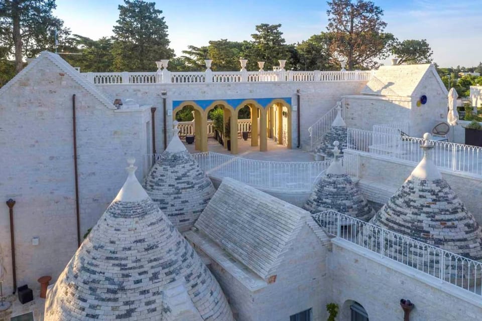 Property building, Day, View (from property/room), Balcony/Terrace, Landmark view