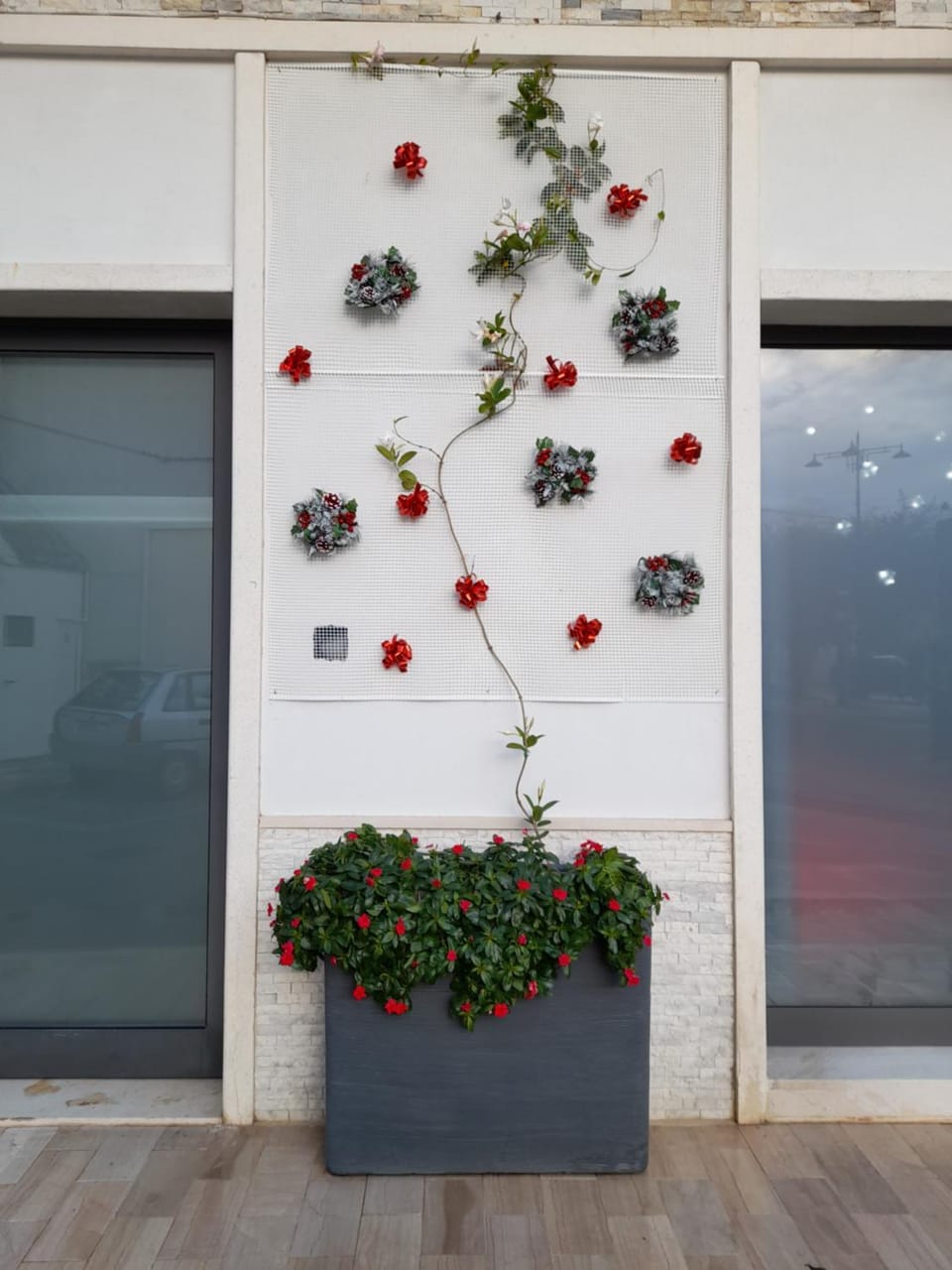 Facade/entrance