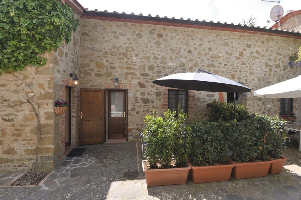Salvia Apartment in Tuscany