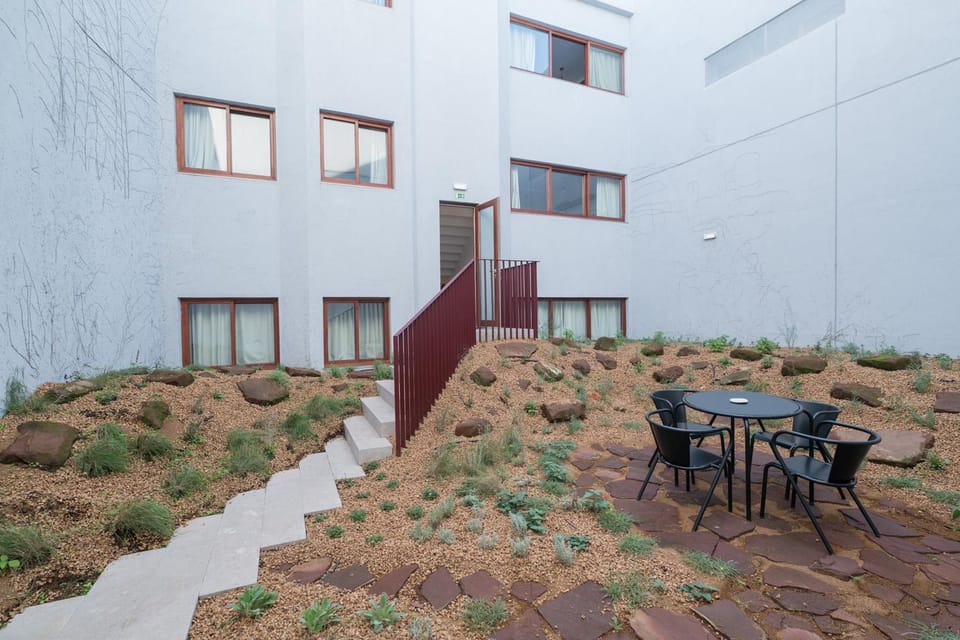 Garden, Inner courtyard view