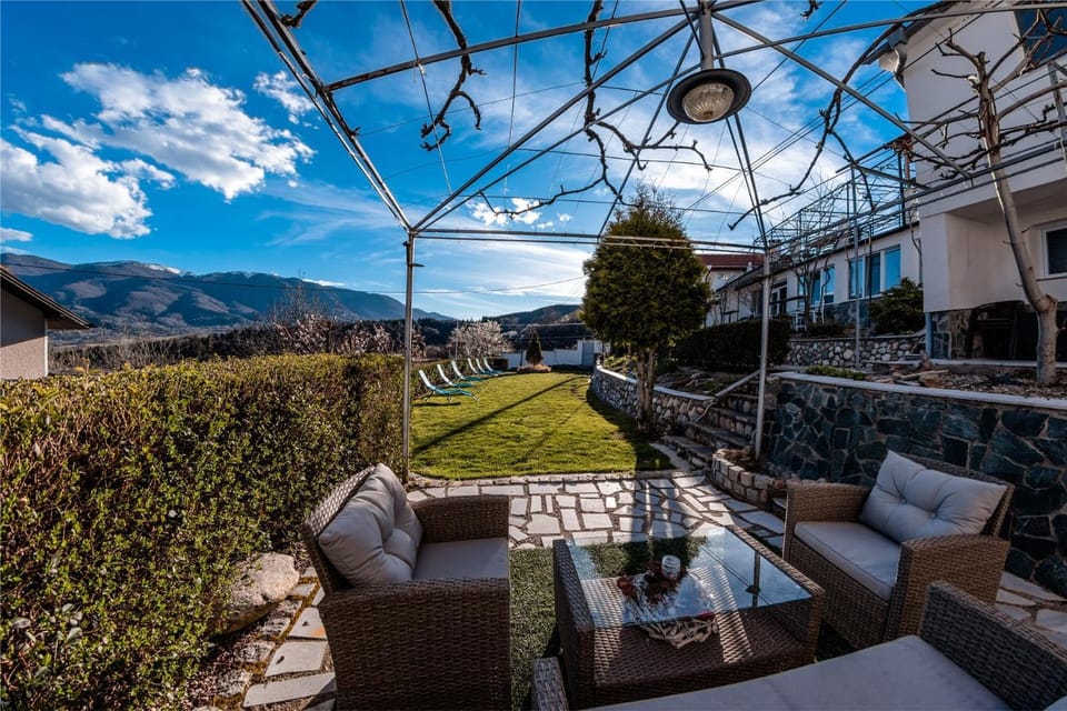 Garden view, Sunrise