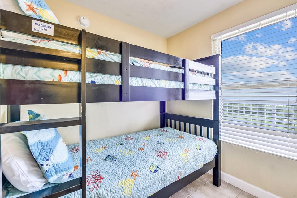 bunk bed