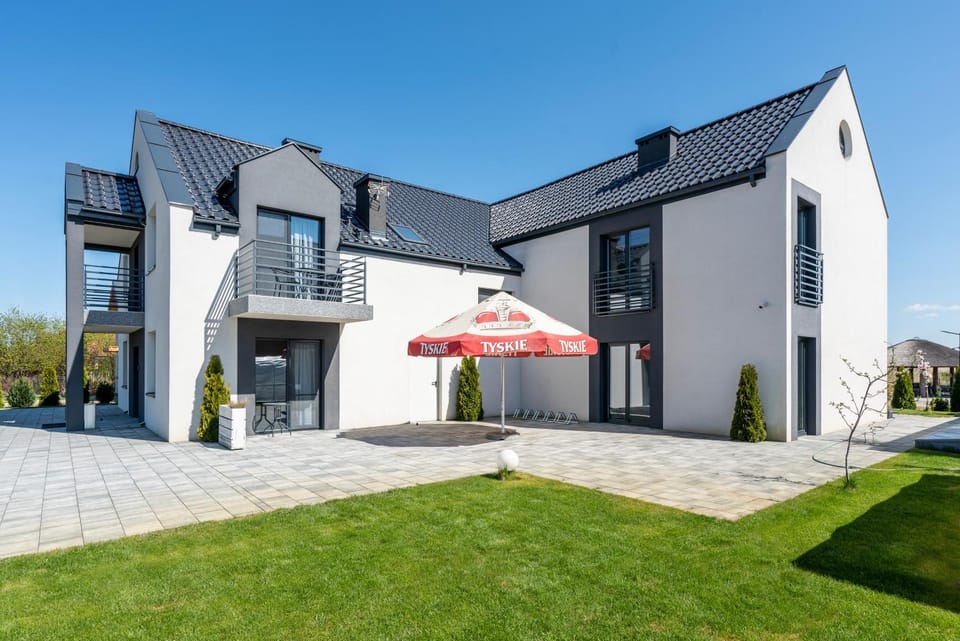 Property building, Area and facilities, Inner courtyard view