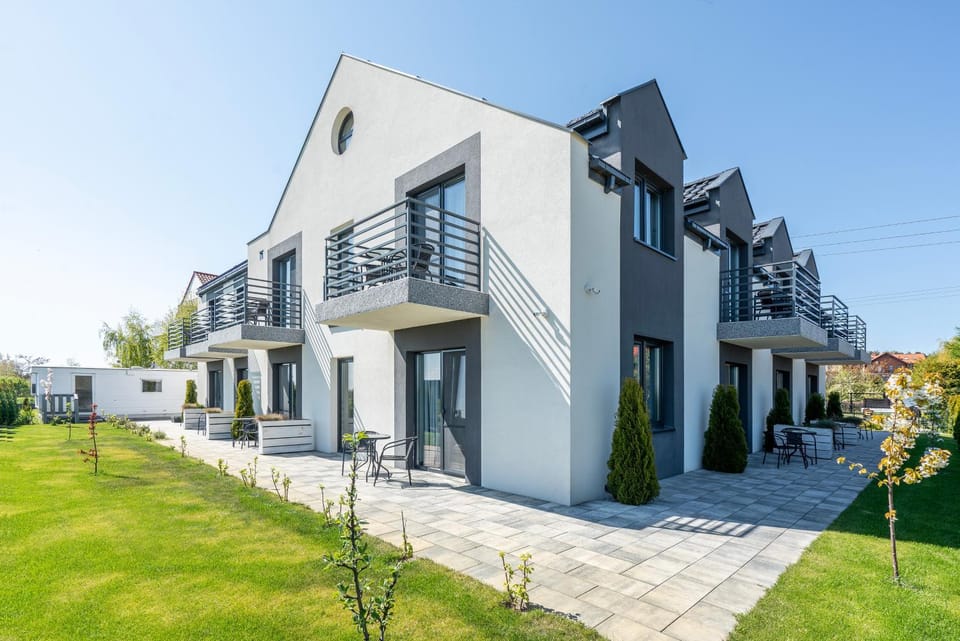 Property building, Garden, Garden view