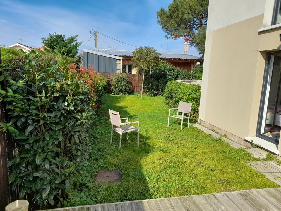 Jardin Privé et Terrasse - Appartement T2 à La Teste de Buch, Proche Plages et Activités - FR-1-319-424 Apartment in La Teste-de-Buch