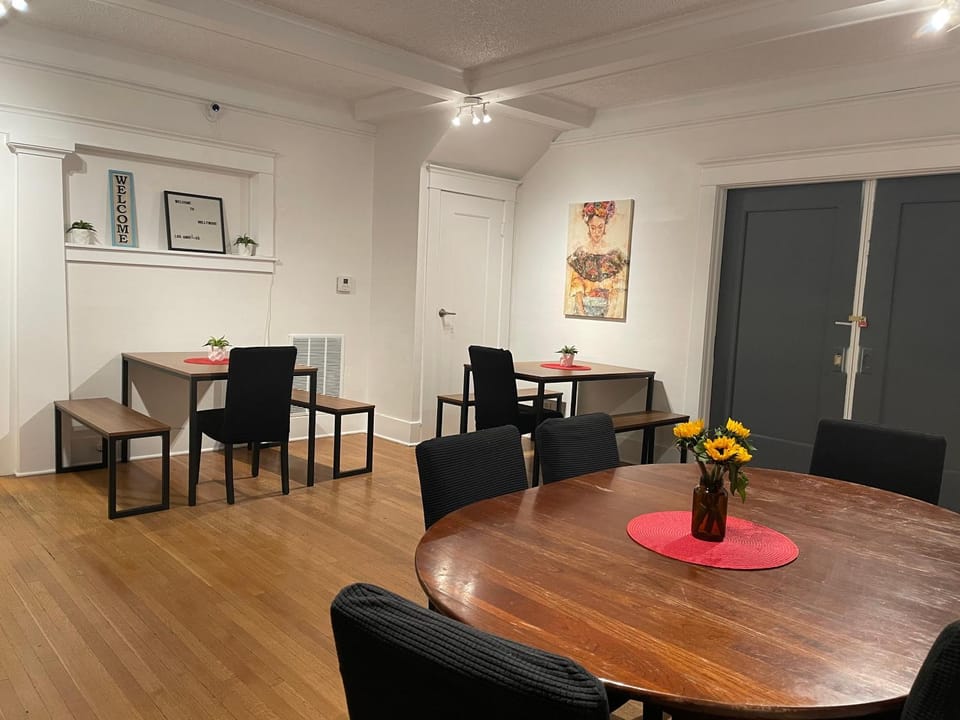 Living room, Dining area