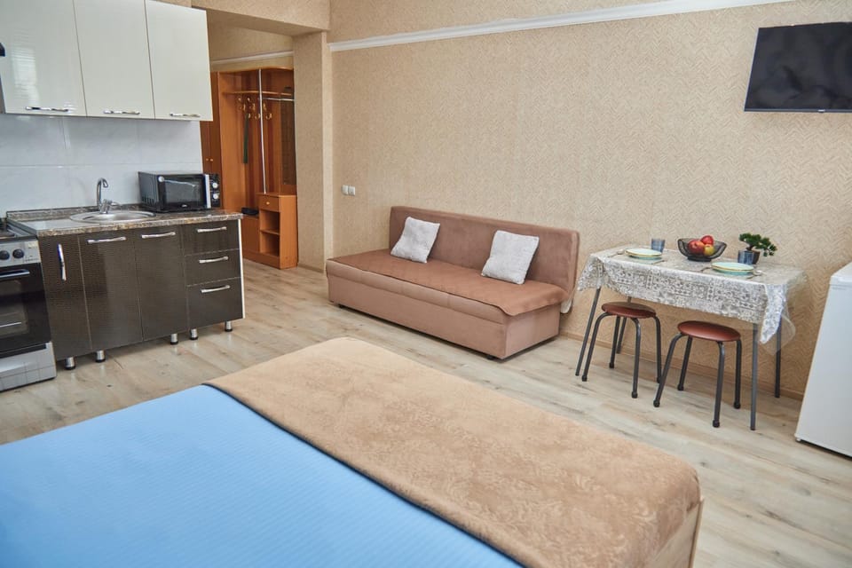 ЖК Радужный берег, апартаменты рядом с аэропортом РБ109 Apartment in Almaty