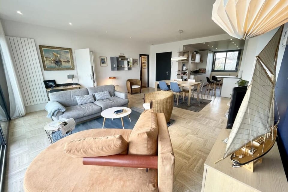 Luxury T3 neuf de standing Front de mer vue 180 Apartment in Brittany