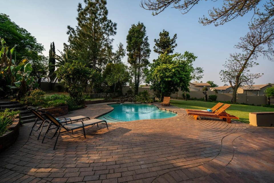 Patio, Garden, Balcony/Terrace, Garden view, Pool view, Swimming pool, sunbed