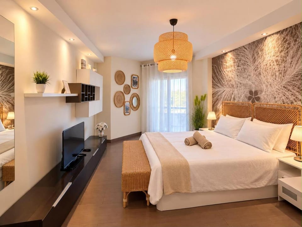 Vacation studio with balcony, pool and sea views Apartment in Los Cristianos