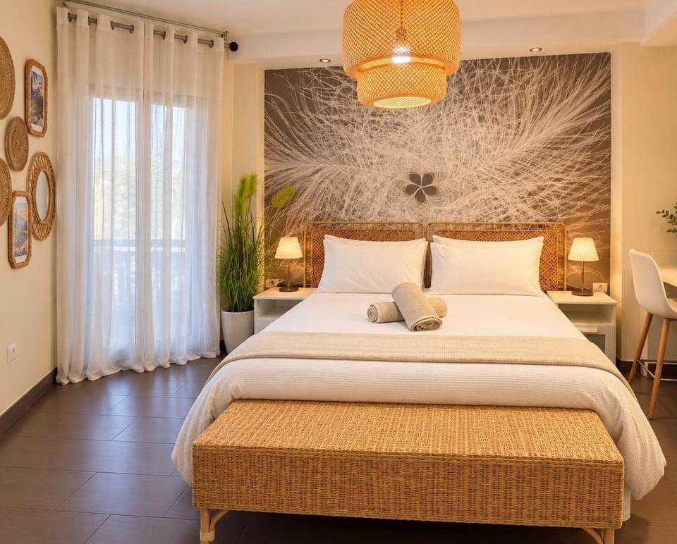 Vacation studio with balcony, pool and sea views Apartment in Los Cristianos