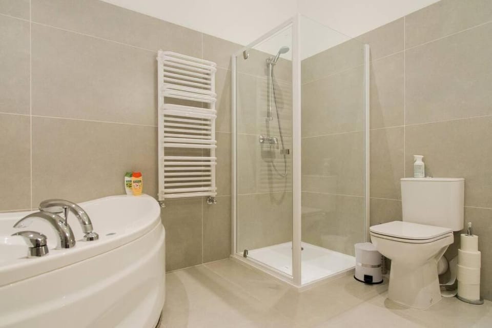 Shower, Bathroom, Bath