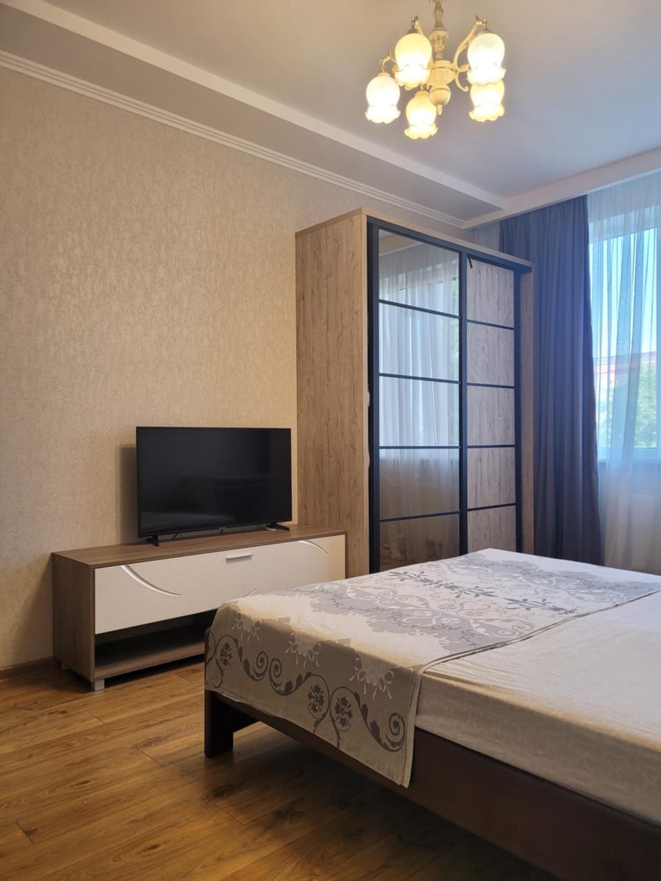 Best Apartments RC Mandarin Apartment in Odessa