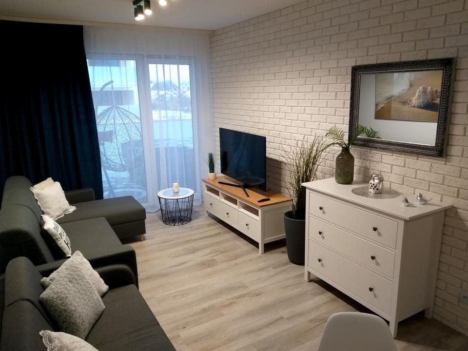Apartament IKAR z widokiem na morze w kompleksie Platinium Rewal Apartment in West Pomeranian Voivodeship, Poland