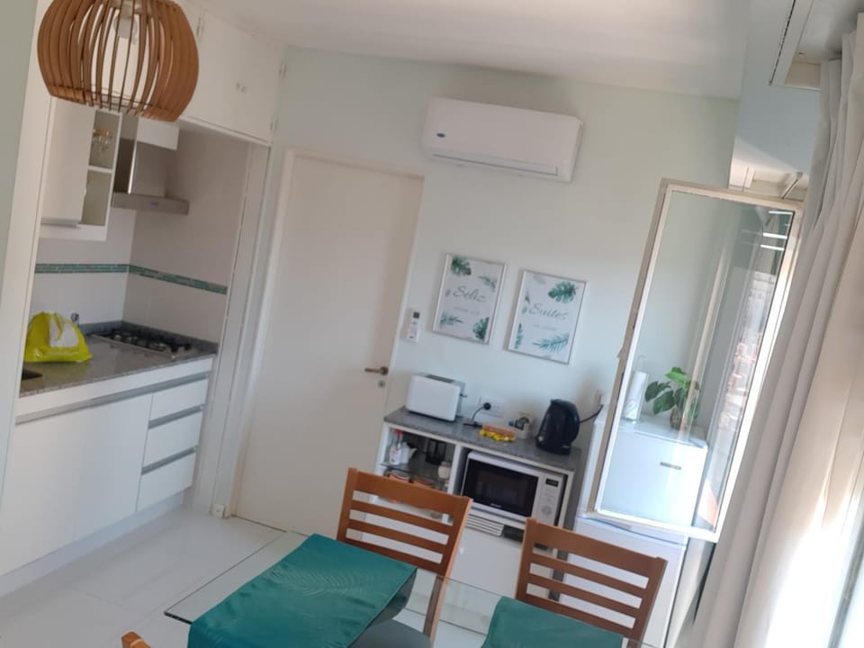 SELIZ SUITES LUMINOSO, CON COCHERA para Auto Mediano o Pequeño como adicional Apartment in Buenos Aires