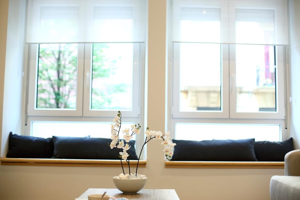 Lounge or bar, Seating area