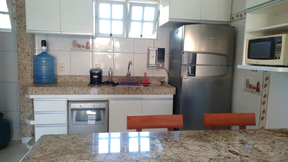 Kitchen or kitchenette, Communal kitchen